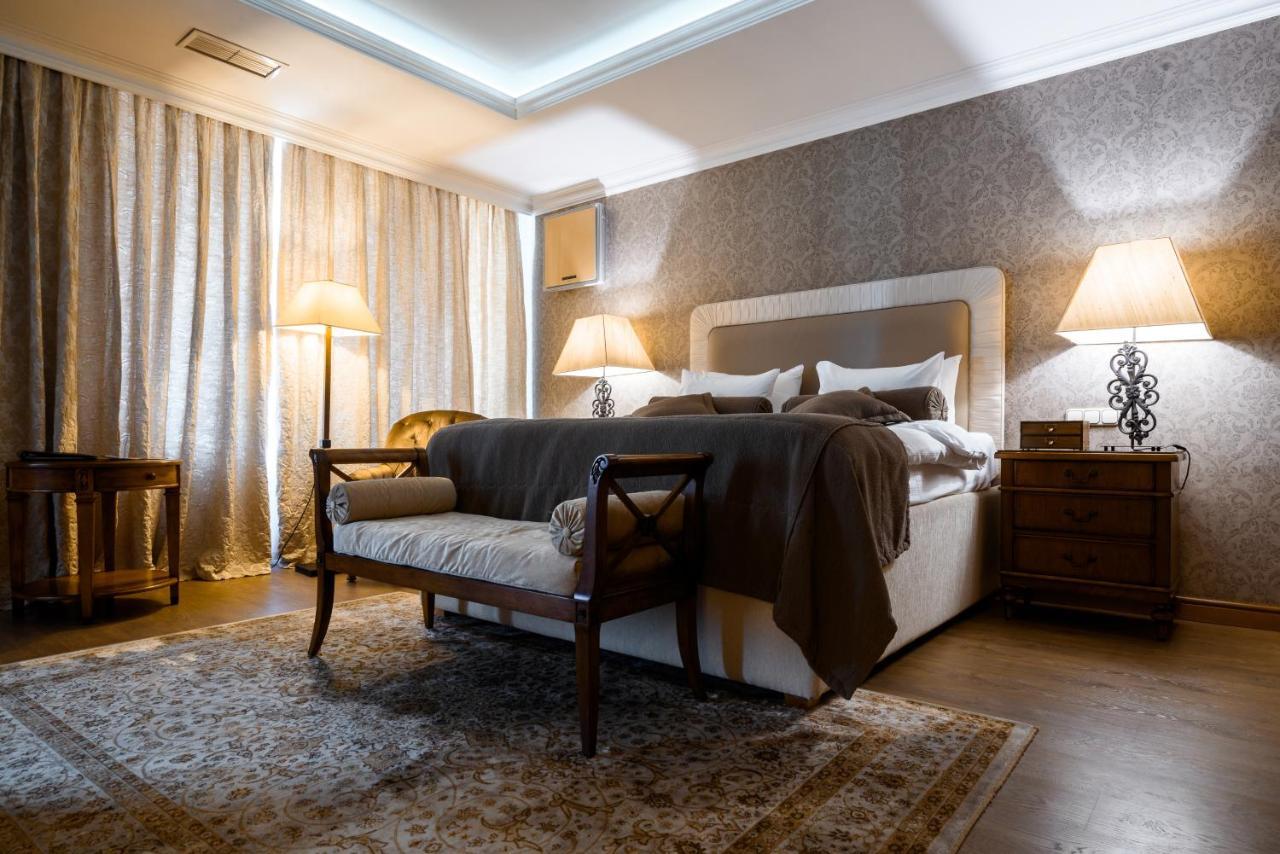 Cosmonaut Hotel Karaganda Bagian luar foto