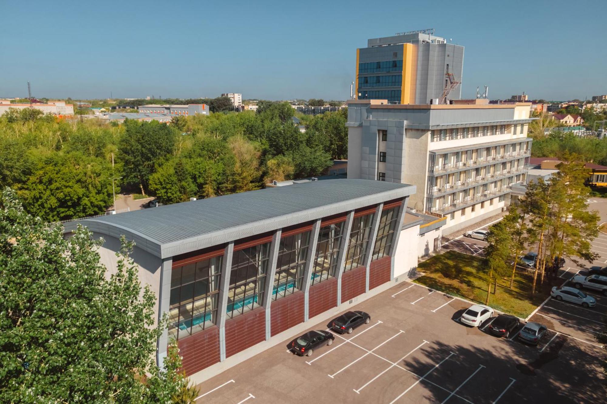 Cosmonaut Hotel Karaganda Bagian luar foto